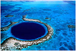 Белиз. Второй по величине барьерный риф планеты — отличное место для стеночных погружений: загадочная Голубая дыра, земля, покрытая густыми джунглями.